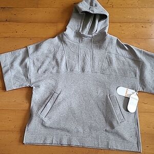 NWT Diadora Poncho